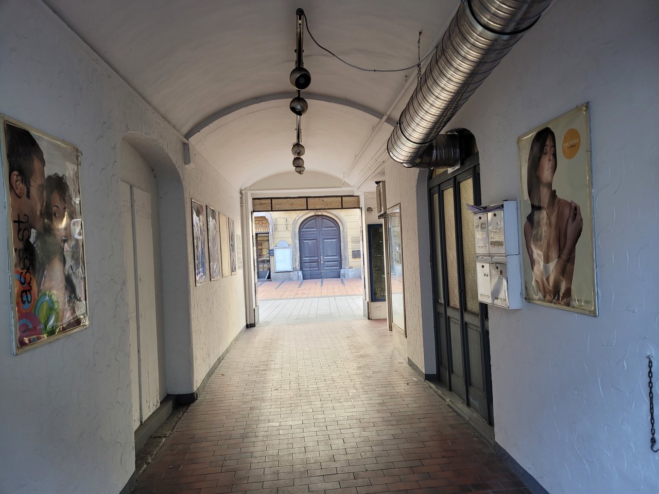 Durchgang zur bekannten Corso San Gottardo , Casa vendita, 6830 Chiasso