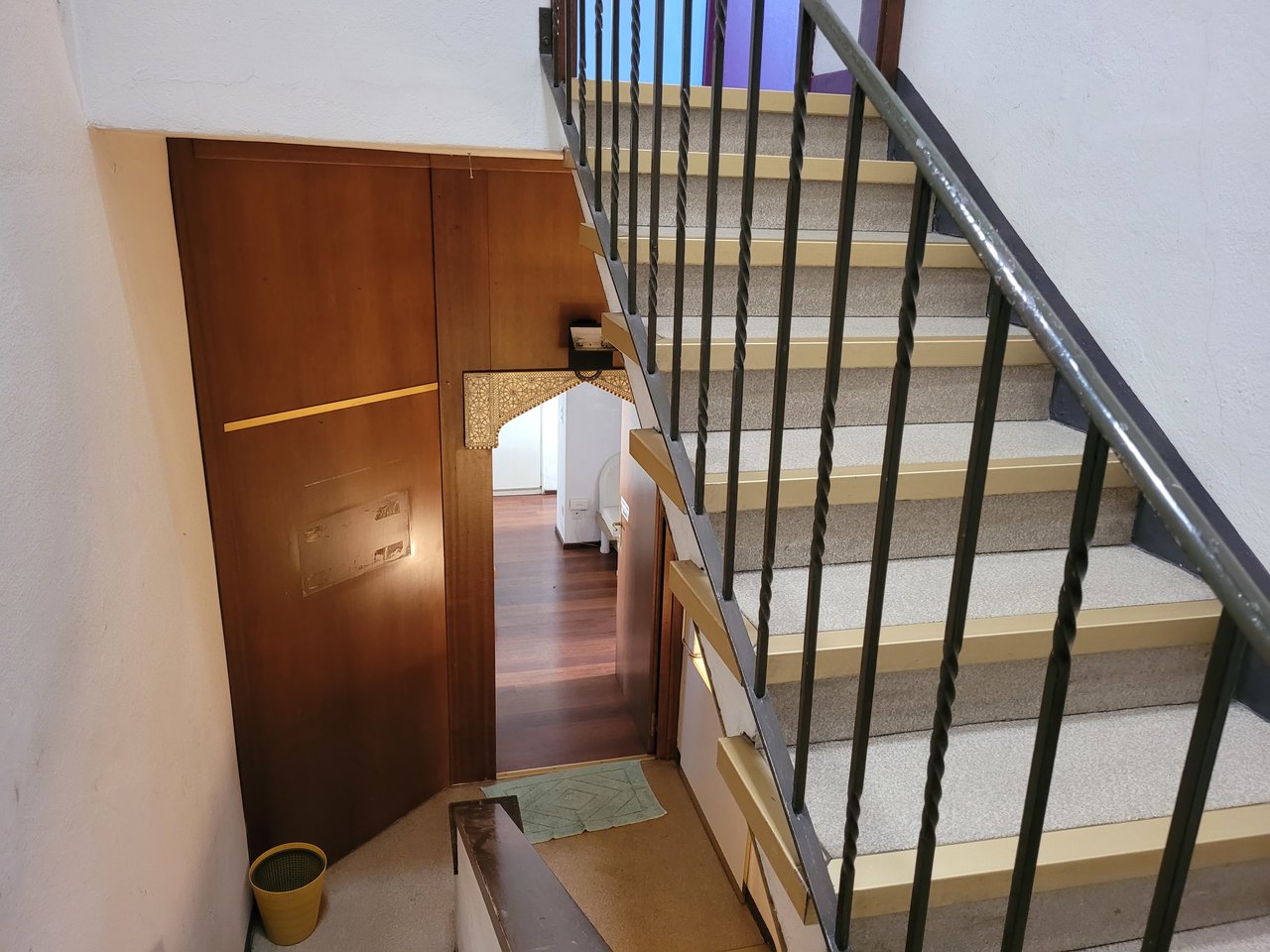 Treppenhaus Zentralheizung mit Gas u. Radiatoren , Casa vendita, 6830 Chiasso