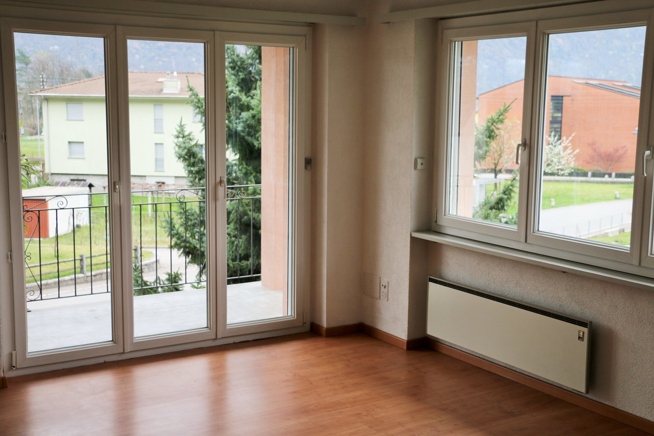 appartamento di 4.5 locali con balcone al piano 1 , Casa vendita, 6500 Bellinzona