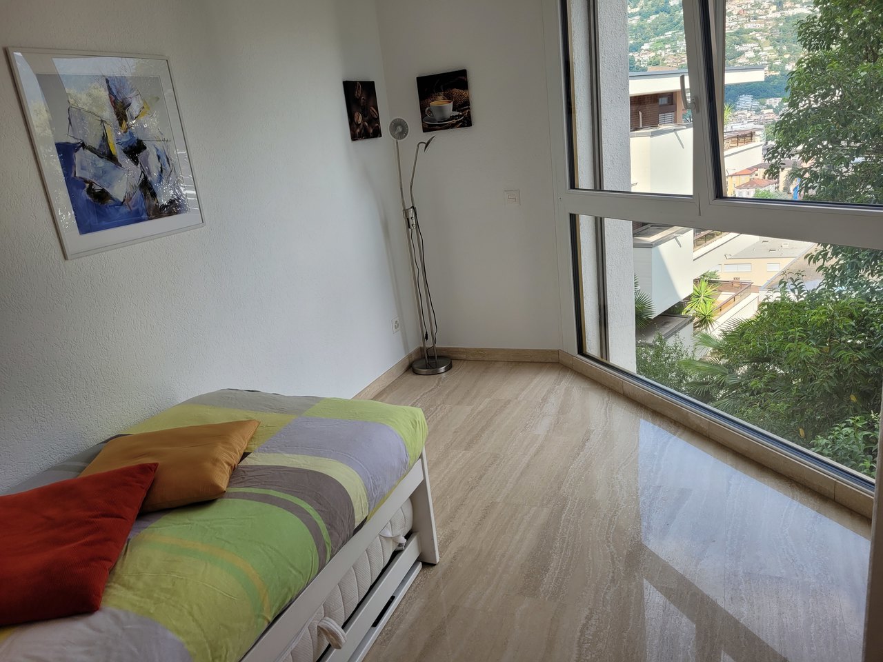 Schlafzimmer mit schöner Aussicht , Appartement à vendre, 6900 Lugano