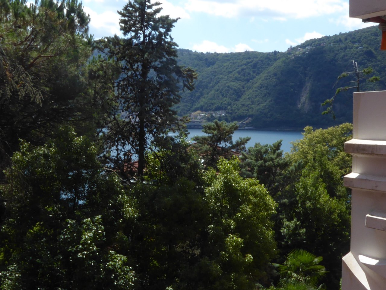 Teilseeblick Seeblick von Terrasse 10 qm , Appartamento vendita, 6816 Bissone