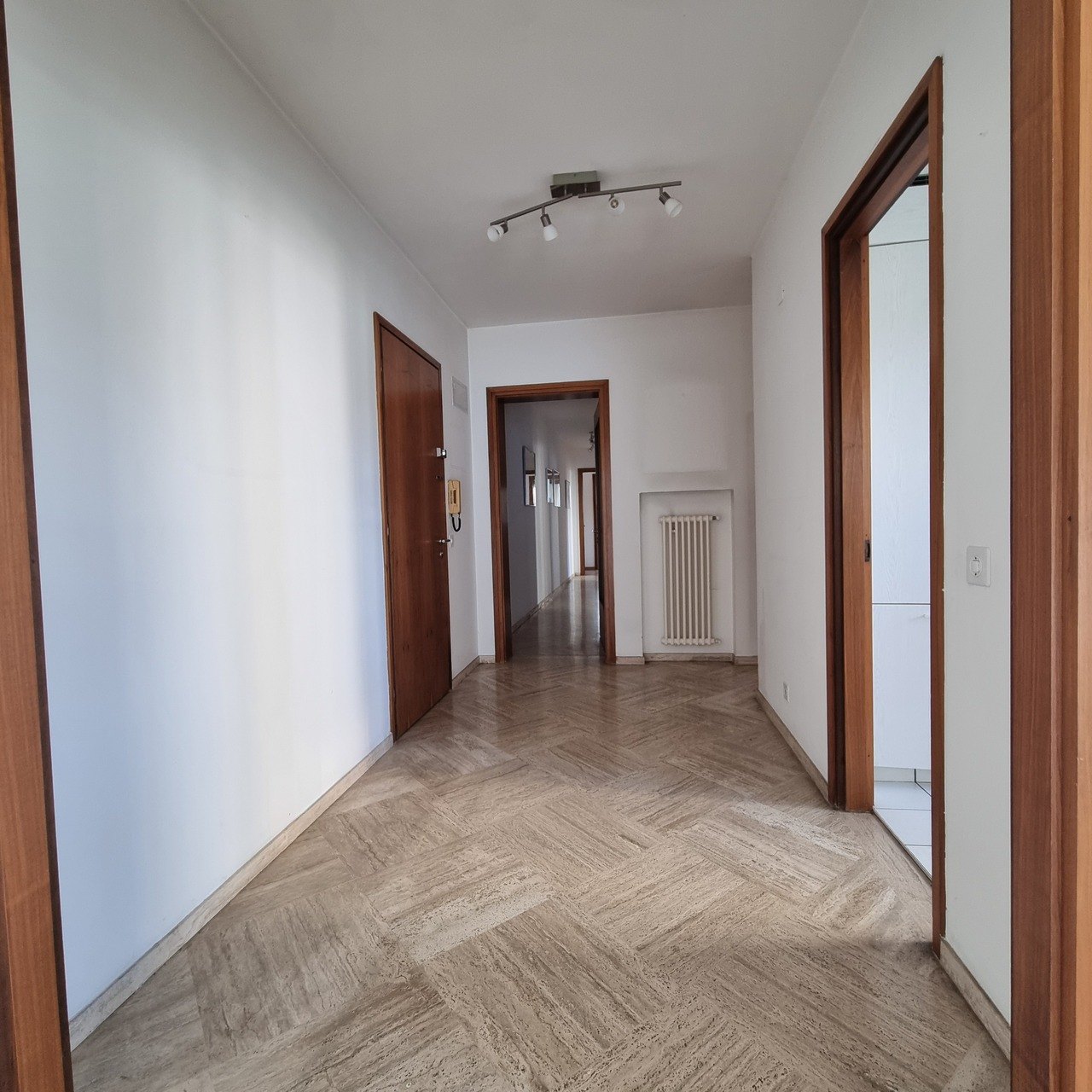 ... , Appartamento vendita, 6648 Minusio